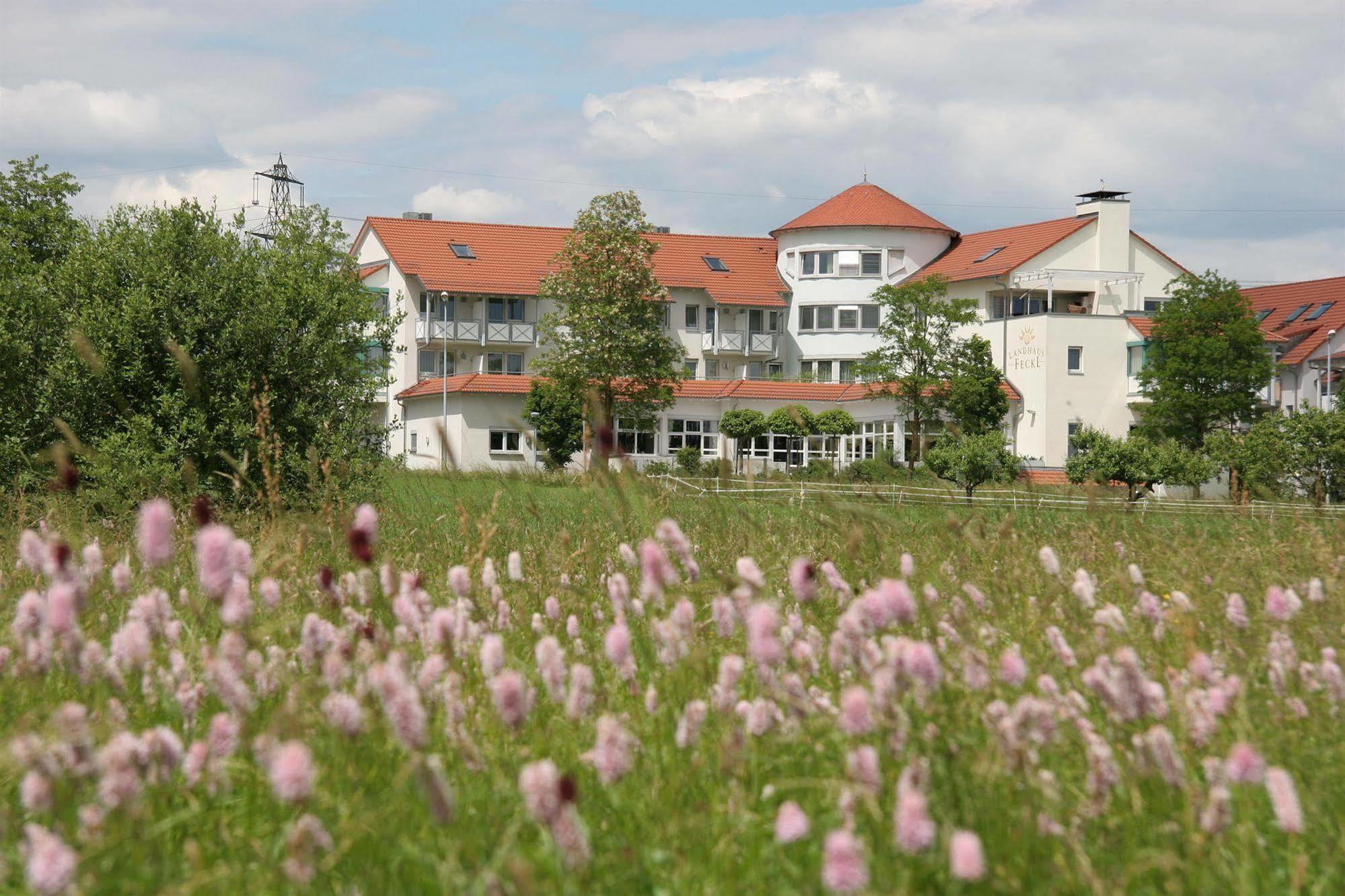 Hotel Landhaus Feckl Ehningen エクステリア 写真