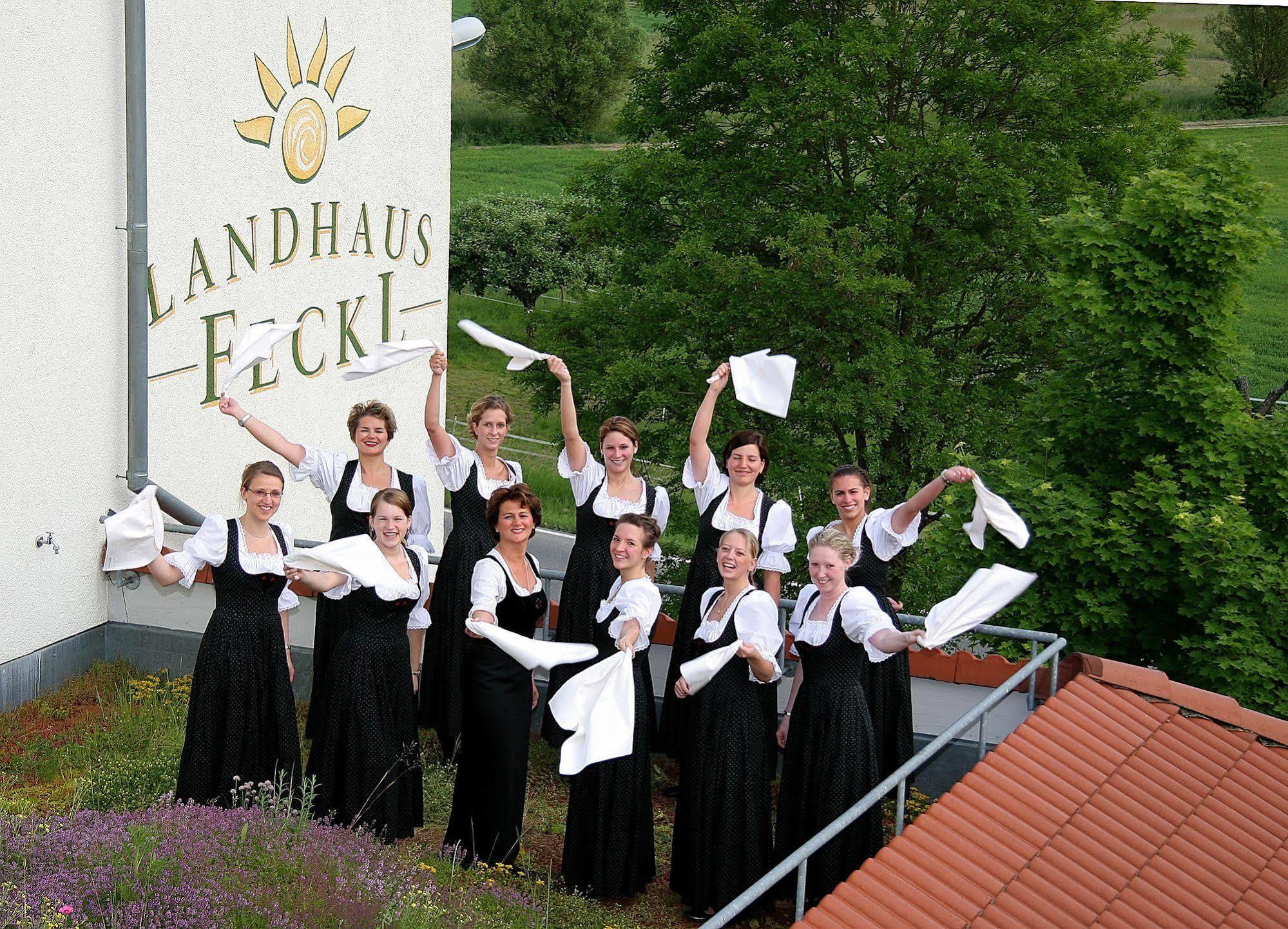 Hotel Landhaus Feckl Ehningen エクステリア 写真