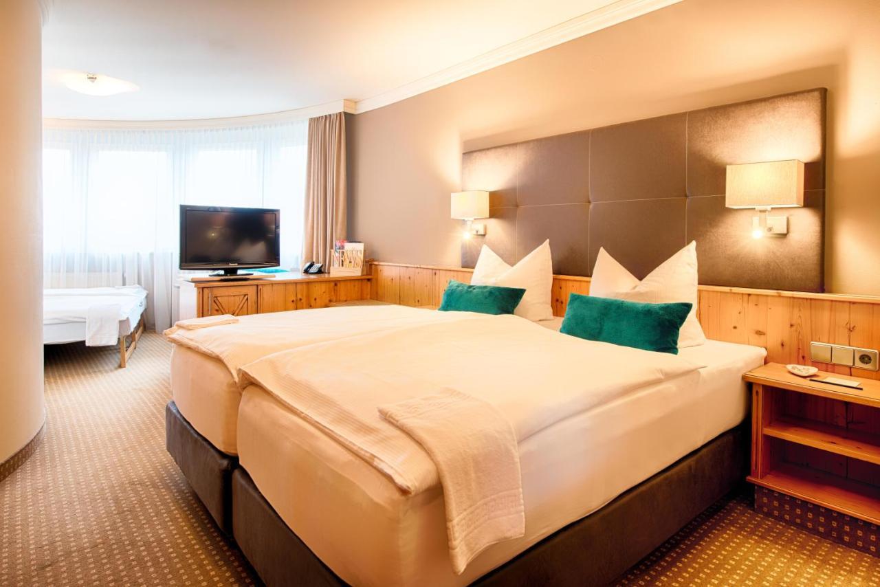 Hotel Landhaus Feckl Ehningen エクステリア 写真