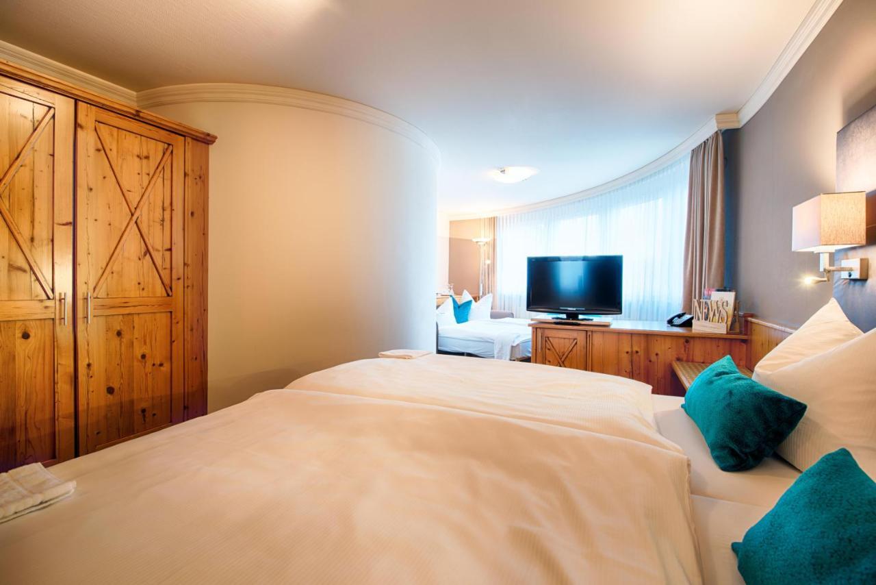 Hotel Landhaus Feckl Ehningen エクステリア 写真